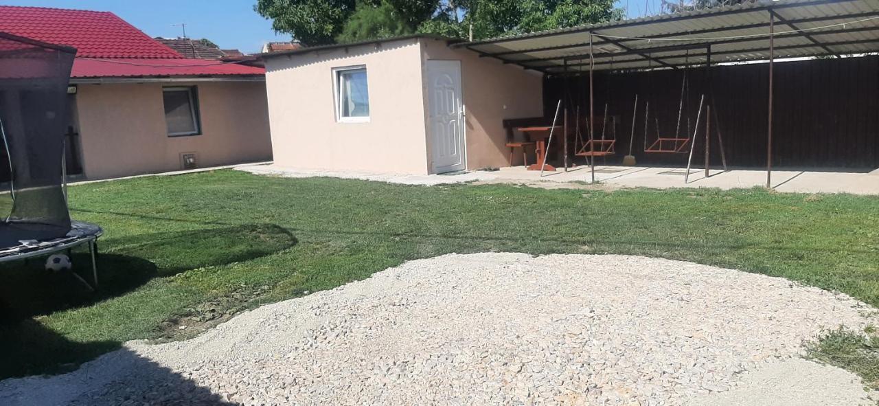Viktoria vendégház Miskolc Exterior foto